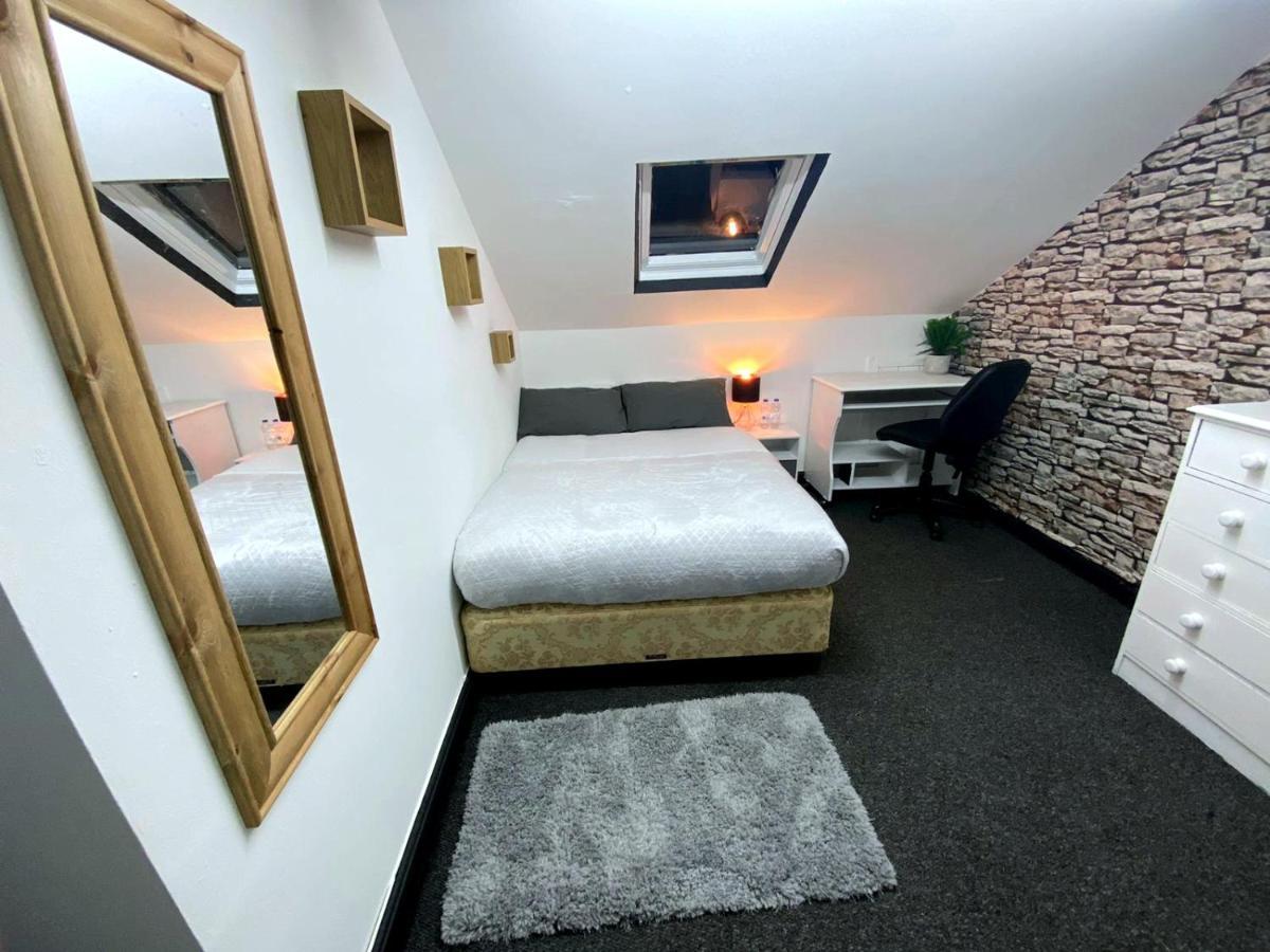 فندق Townhouse 105 هدرزفيلد المظهر الخارجي الصورة